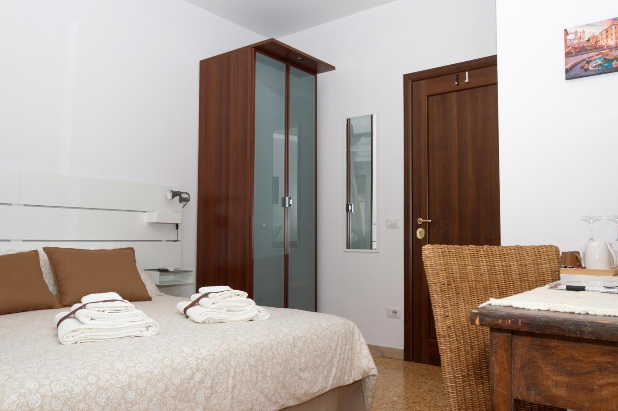 Testaccio Xix-Xxv Bed And Breakfast Rome Exterior photo