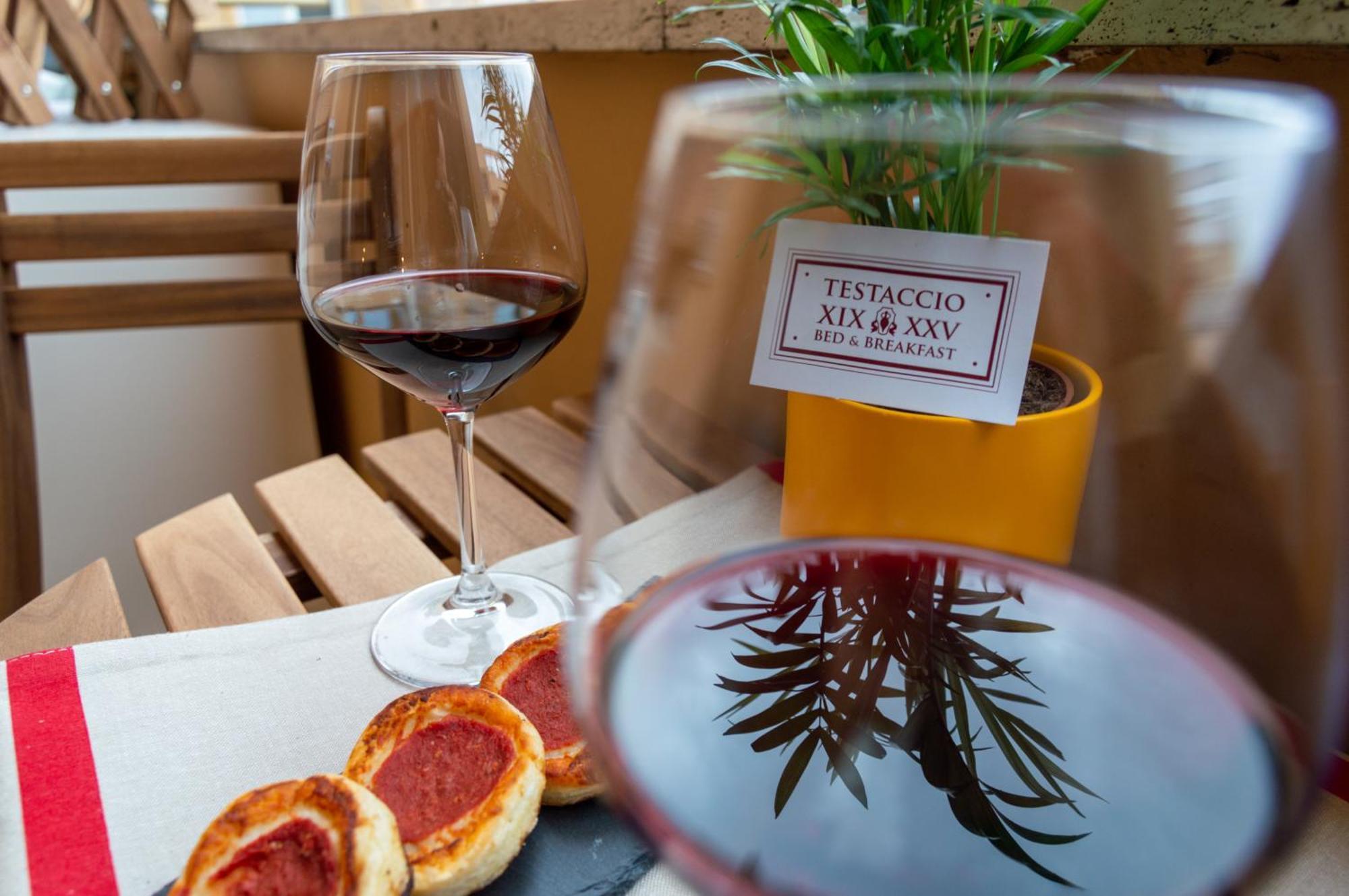 Testaccio Xix-Xxv Bed And Breakfast Rome Exterior photo
